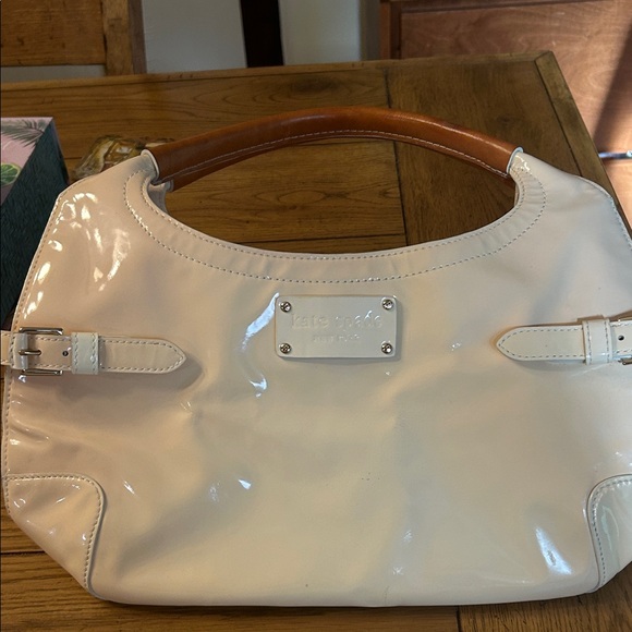 kate spade Handbags - Kate Spade Cream Leather Handbag
